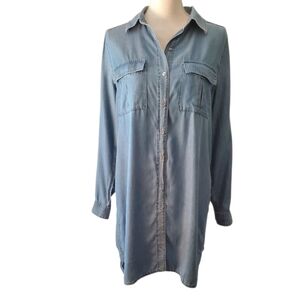 White House Black Market Blue Chambray Long Sleeve Button Down Shirt Size 10